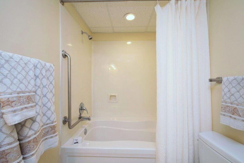 Villa 2501 S Ocean Blvd, 1115 - Ocean View Sleeps 8 à Myrtle Beach Extérieur photo